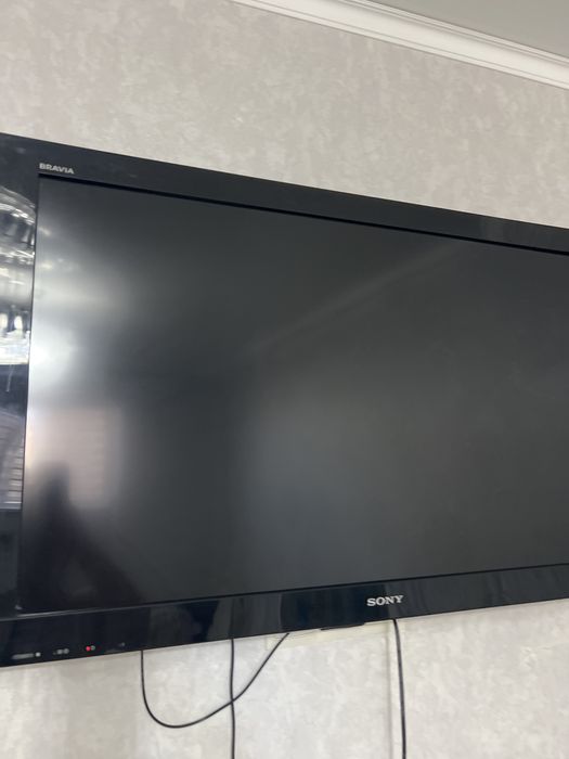 Телевизор сатылады Sony Bravia.