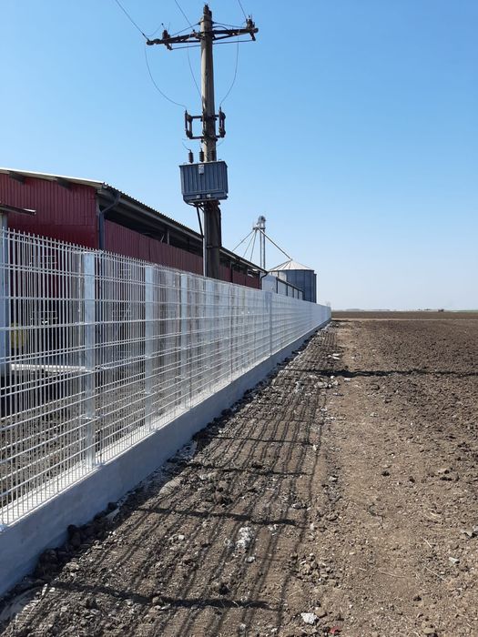 Garduri din panouri tip jaluzea,sipca metalică, plasa bordurata, tabla