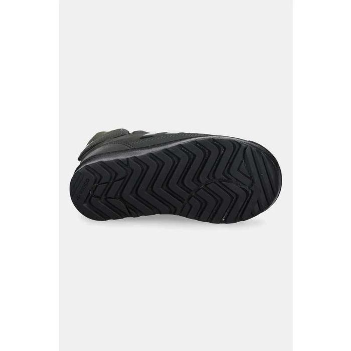 Нови апрески Adidas