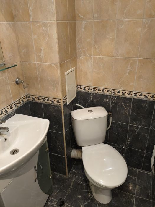 Дава се под наем Тристаен апартамент в Варна, Аспарухово - 54 кв.м за 448.8 € - Снимка #2