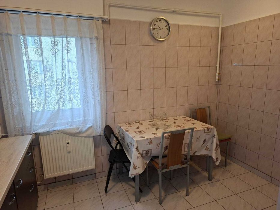 Chirie apartament 3 camere, mobilat, zona centrală Obor