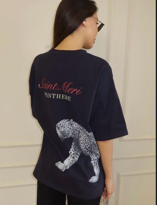 Новая футболка , абсолютно новая