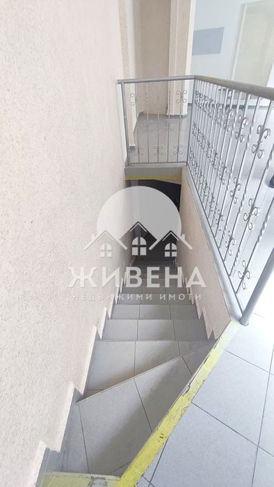 Отдавам под наем магазин в района на Операта