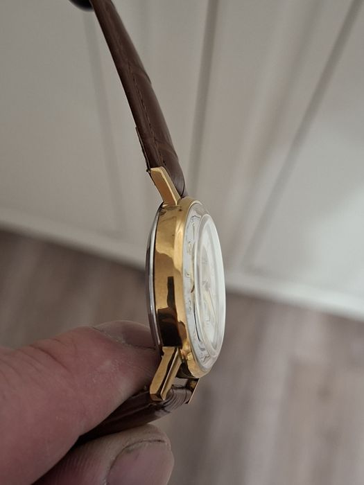 Продам часы СССР