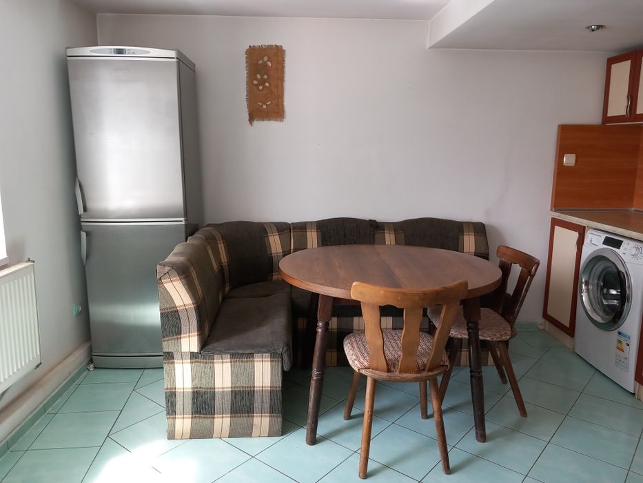 Къща с двор, 950 кв.м. в центъра на Исперих