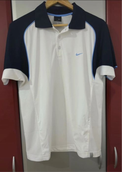 24 Tricou polo Nike Tennis