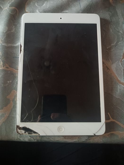 Продам ipad mini