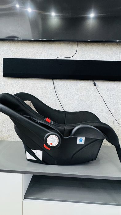 Продам новый автокресло