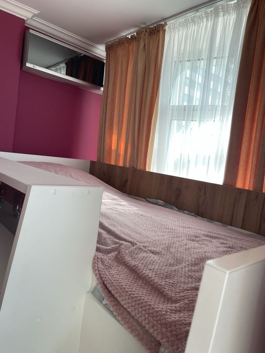 Двухъярусная кровать