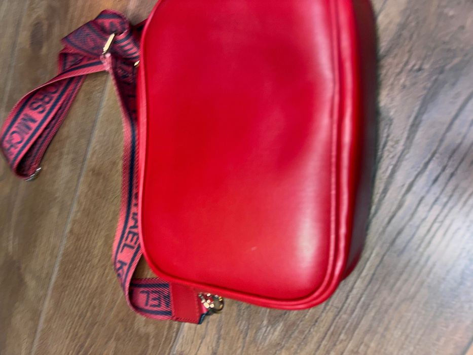 Чисто нова чанта Michael Kors