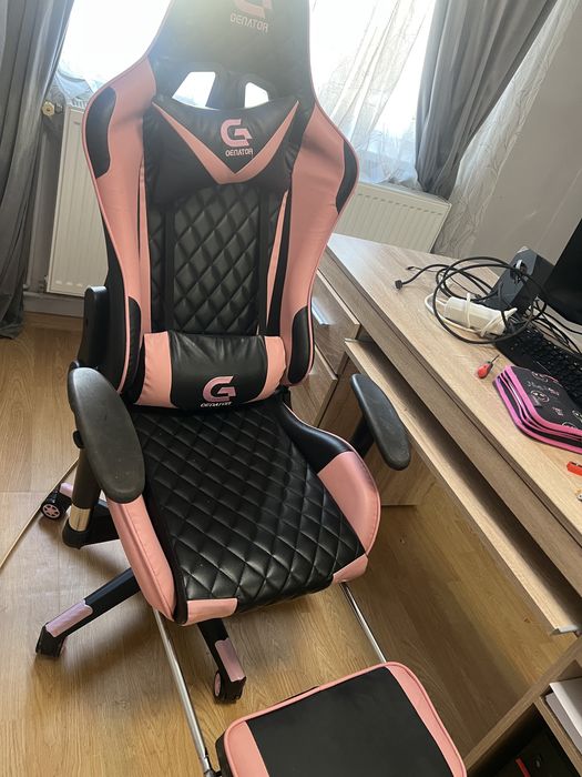 Scaun Gaiming cu masaj