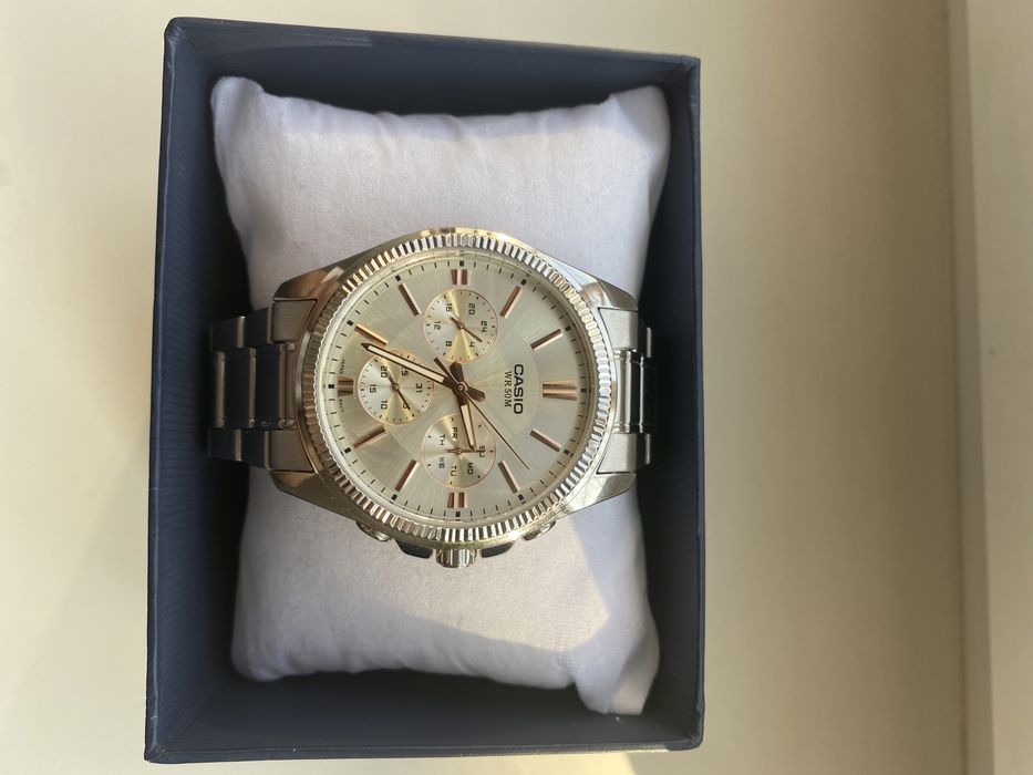 Часы Casio б/у