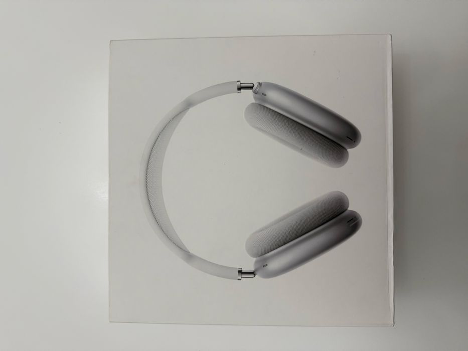 Airpods max ……..