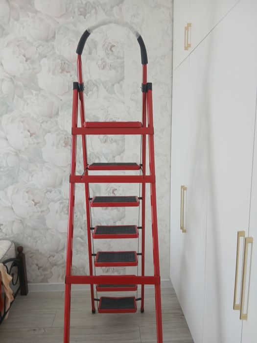 Продам стремянку