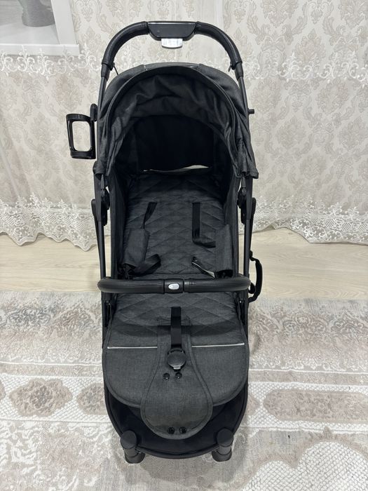 Продам прогулочную детскую коляску