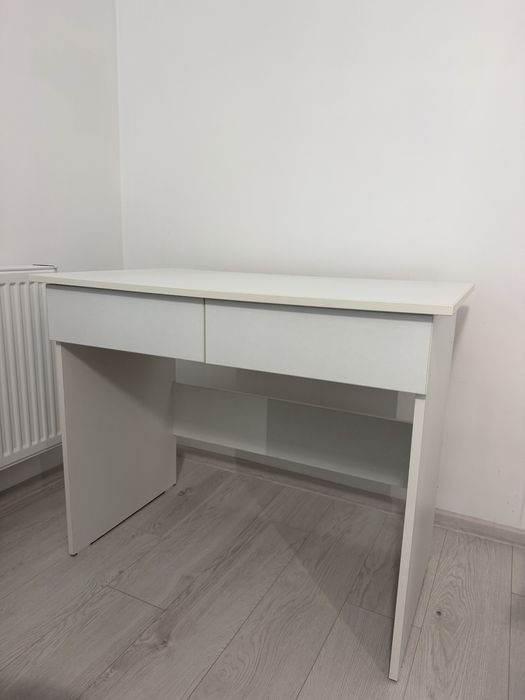 Birou si scaun, nu prezinta defecte