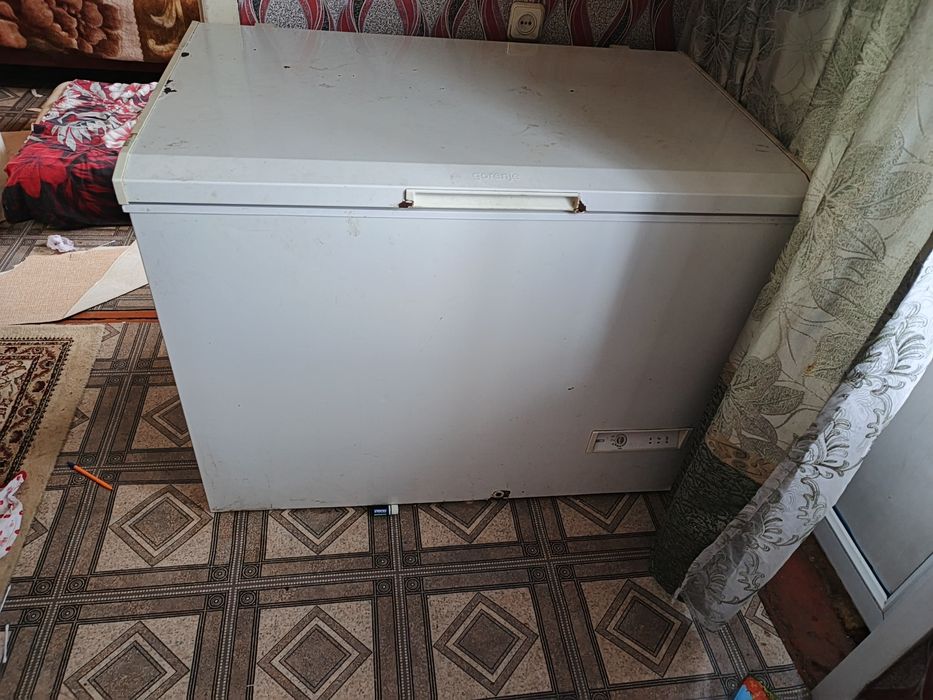 Продам морозильную камеру