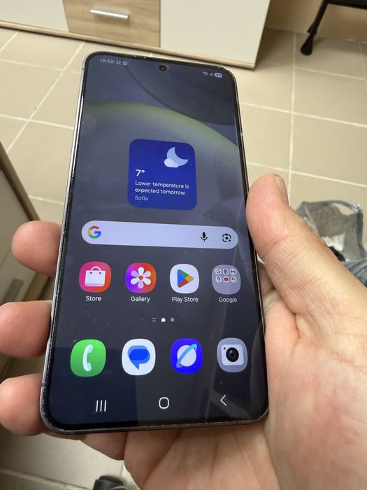Samsung Galaxy S24 5 G 8/128gb - отличен