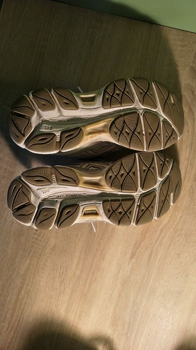 Asics Gel NYC cream 450 negociabil puțin purtati mărime 39,5