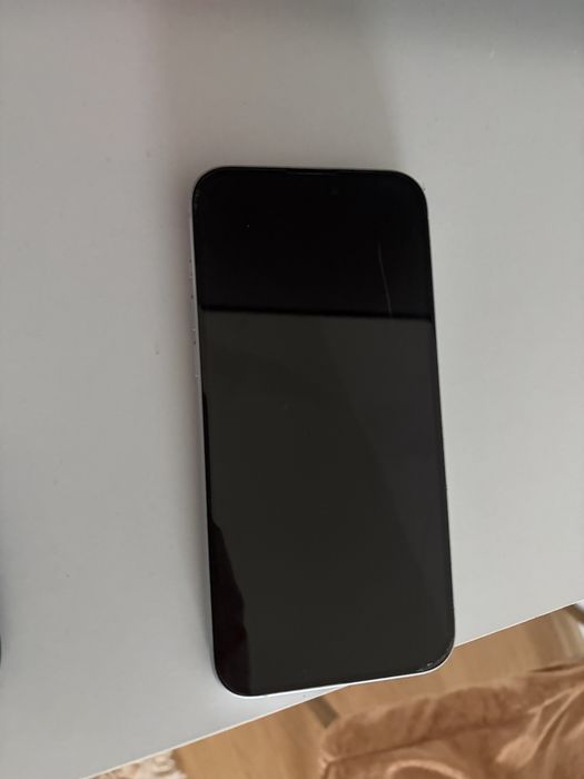 Iphone 15 PLUS, liber de retea