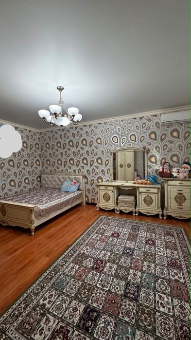 Спальный гарнитур