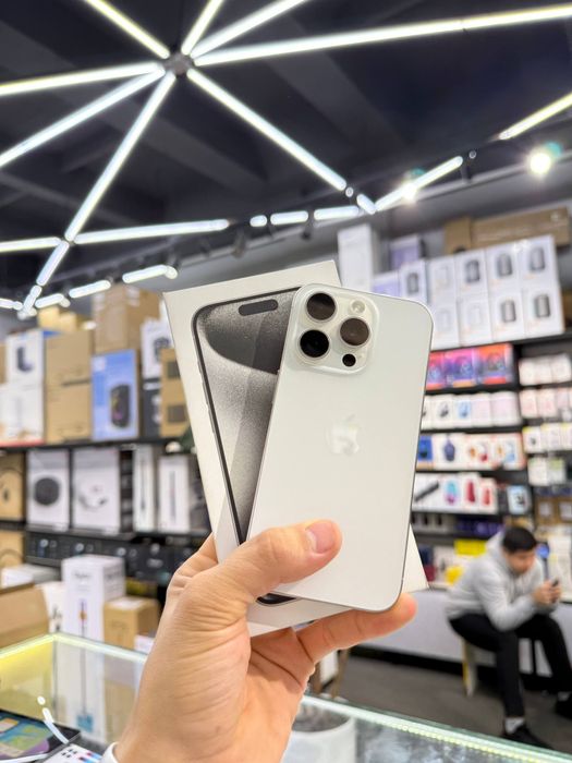 IPhone 15 Pro  / 128 GB