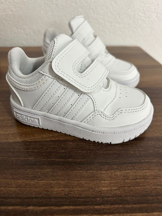 Оригинални Чисто нови бебешки обувки