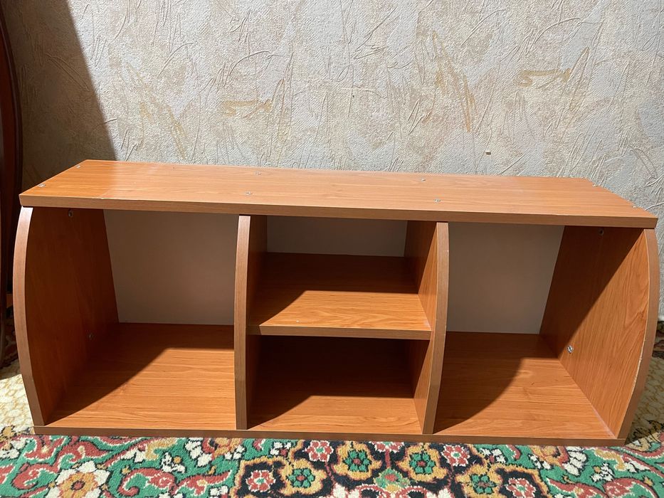 Срочно. Навесная полка