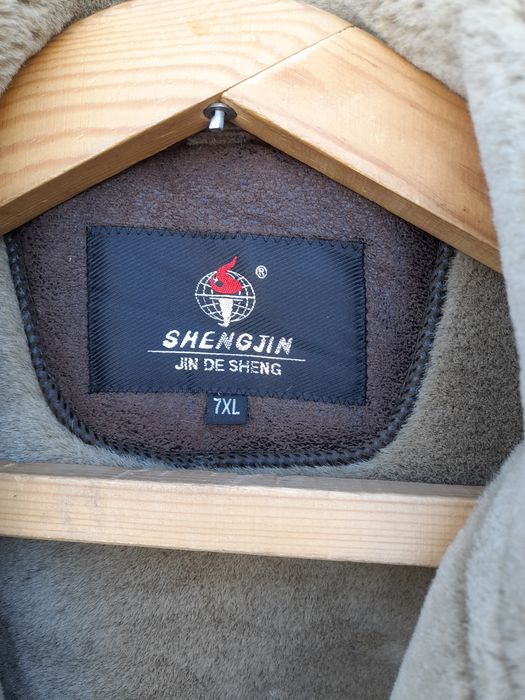 Натуральная мужская дубленка.