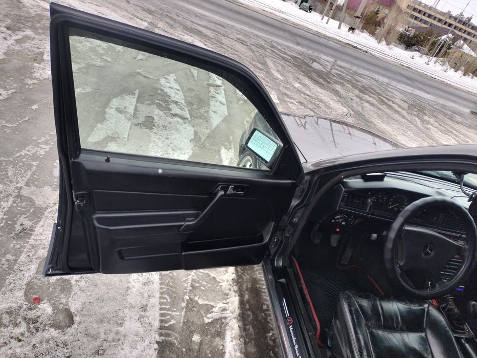 Продам Мерседес 190