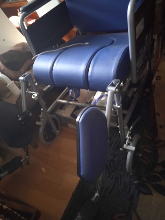 инвалидная коляска