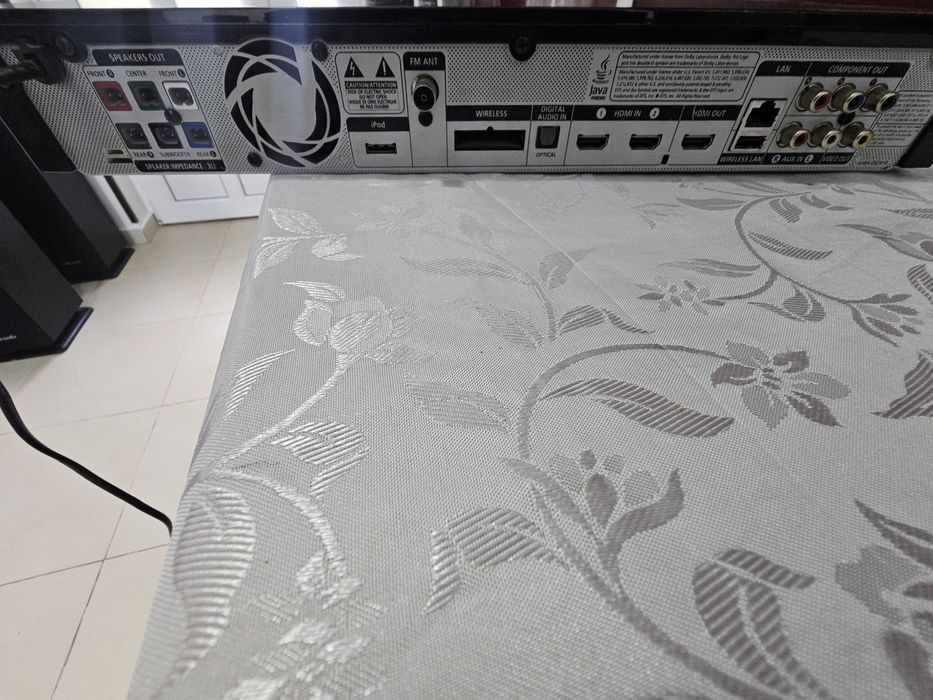 Samsung Blue-Ray Disc HOME CINEMA SYSTEM Model HT-C5550