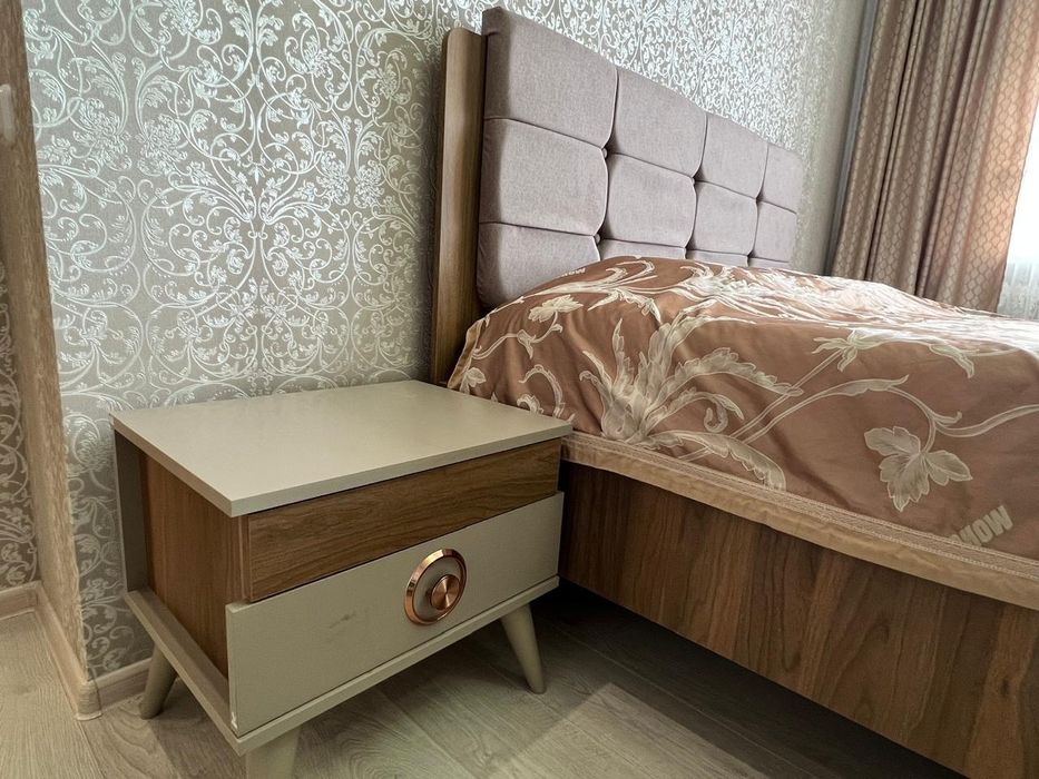 Продам спальный гарнитур