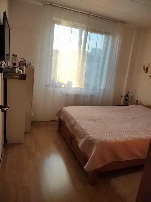 Vând apartament 3 camere