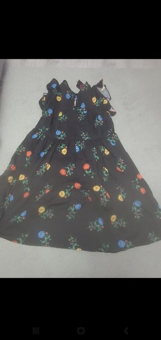 Rochie nouă cu etichetă