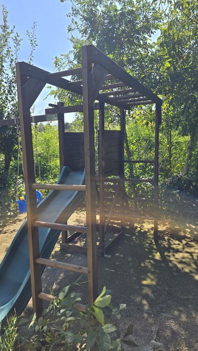 Loc de joaca tobogan leagăn