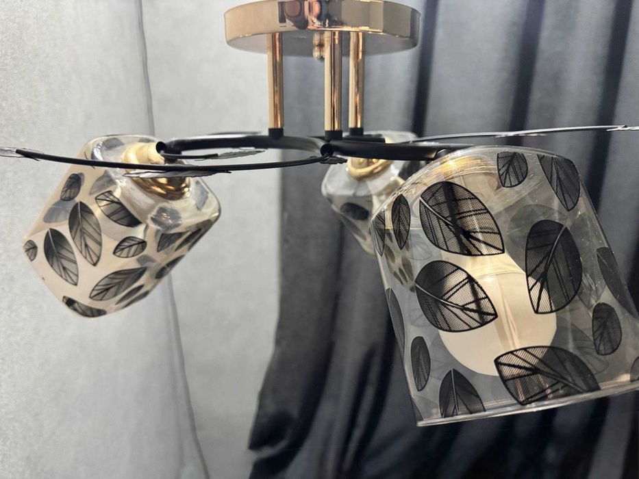 Люстра на 3 лампочки