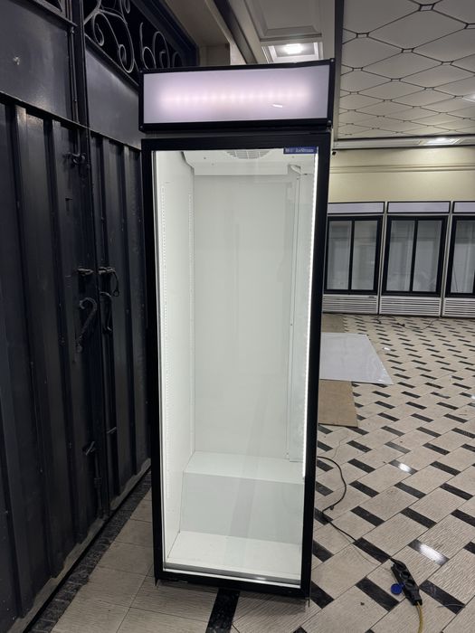 Витринный холодильник