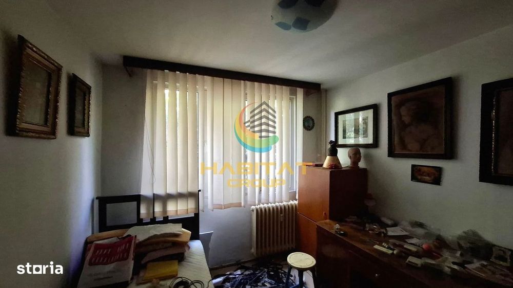 Apartament 4 camere decomandat Resita -  Scoala 129