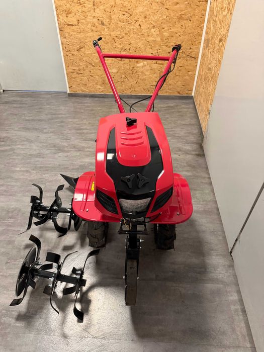 095112	Мотофреза бензинова 5.2kW (7.0hp) 2+1 ск. к-т RD-T07 В Кашон