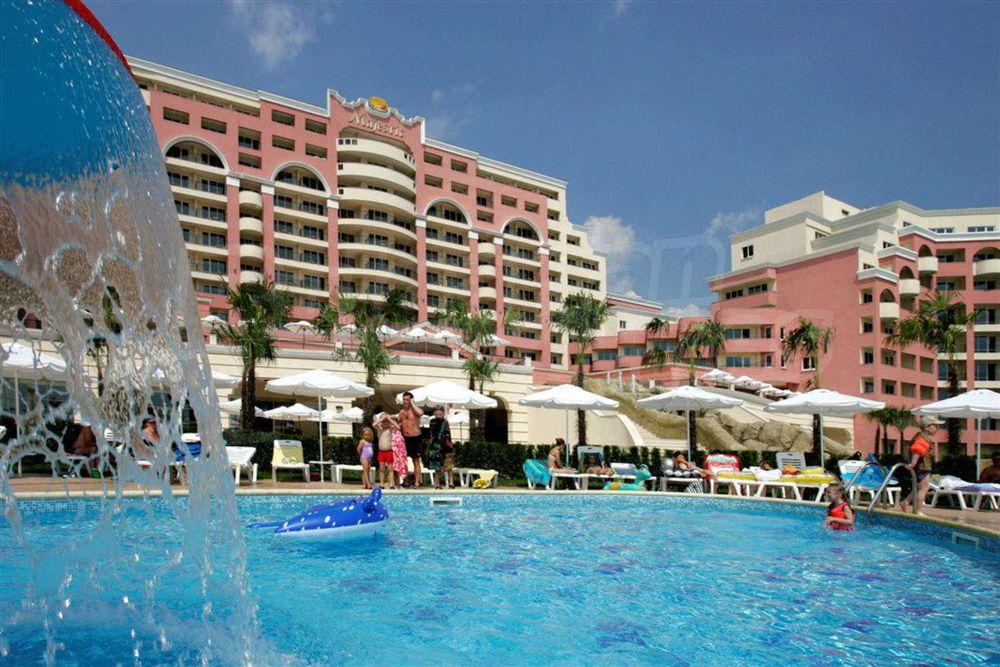 Продава се Едностаен апартамент в к.к. Слънчев бряг - 50 кв.м за 1318 €/кв.м - Снимка #10