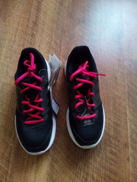 Продавам: Нови маратонки adidas