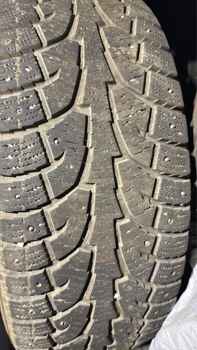 Продам Шины зимние r17