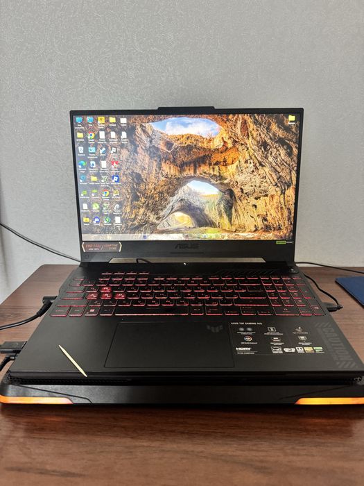 Продам ноутбук Asus игровой