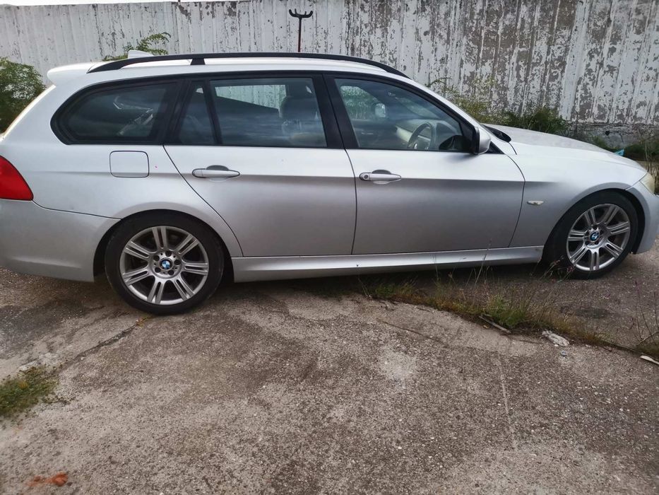 Бмв е91 320и 170кс н43 bmw e91 320i 170hp n43 десен калник