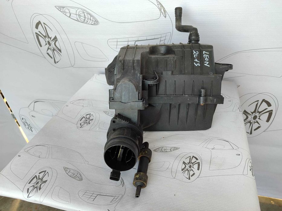 Carcasa Filtru Aer cu Debitmetru Seat Leon (5F) Hatchback 2012–2020 / Cod OEM 5Q0129601AA (1A4)