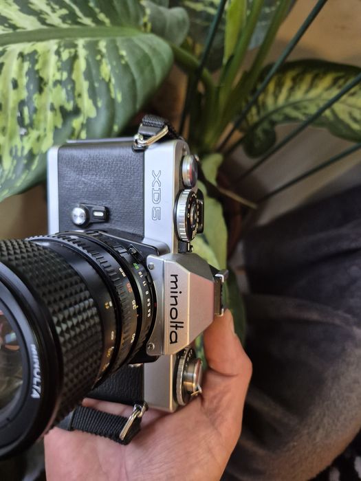 SLR Minolta XD5 cu obiectiv