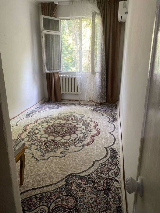 Продается своя кв в Чиланзар 7 круг ок тепа 2/3/4/4 не торец.  Телегр: