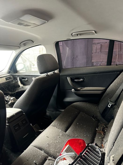BMW 318 продава се ЦЯЛАТА (не на части)