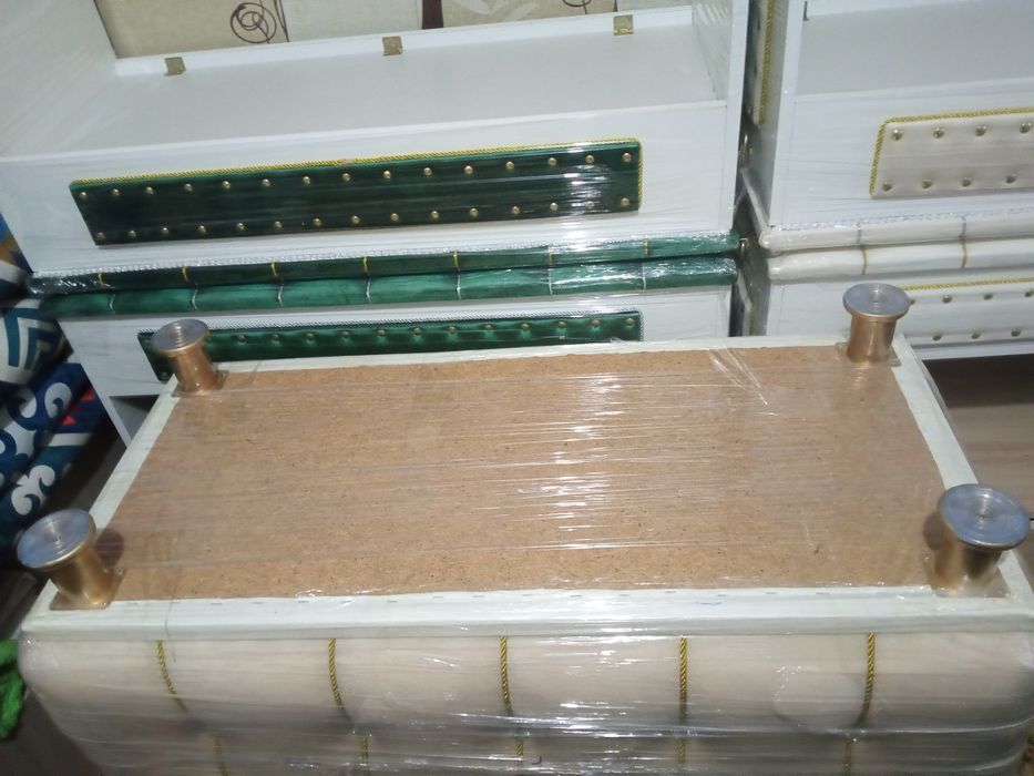 Продам Пуфик готовый новый